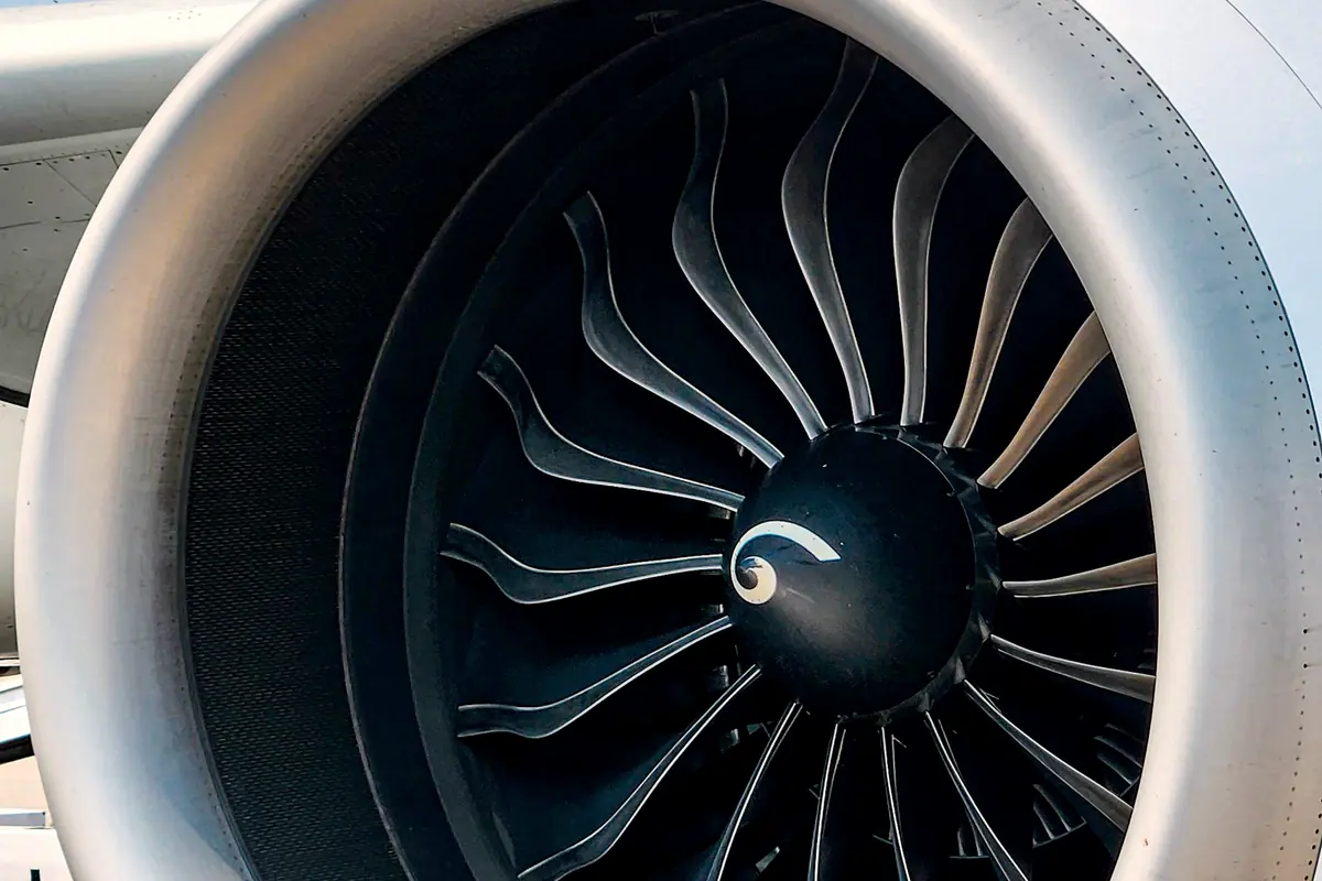 The intake lip and fan blades of a turbofan engine